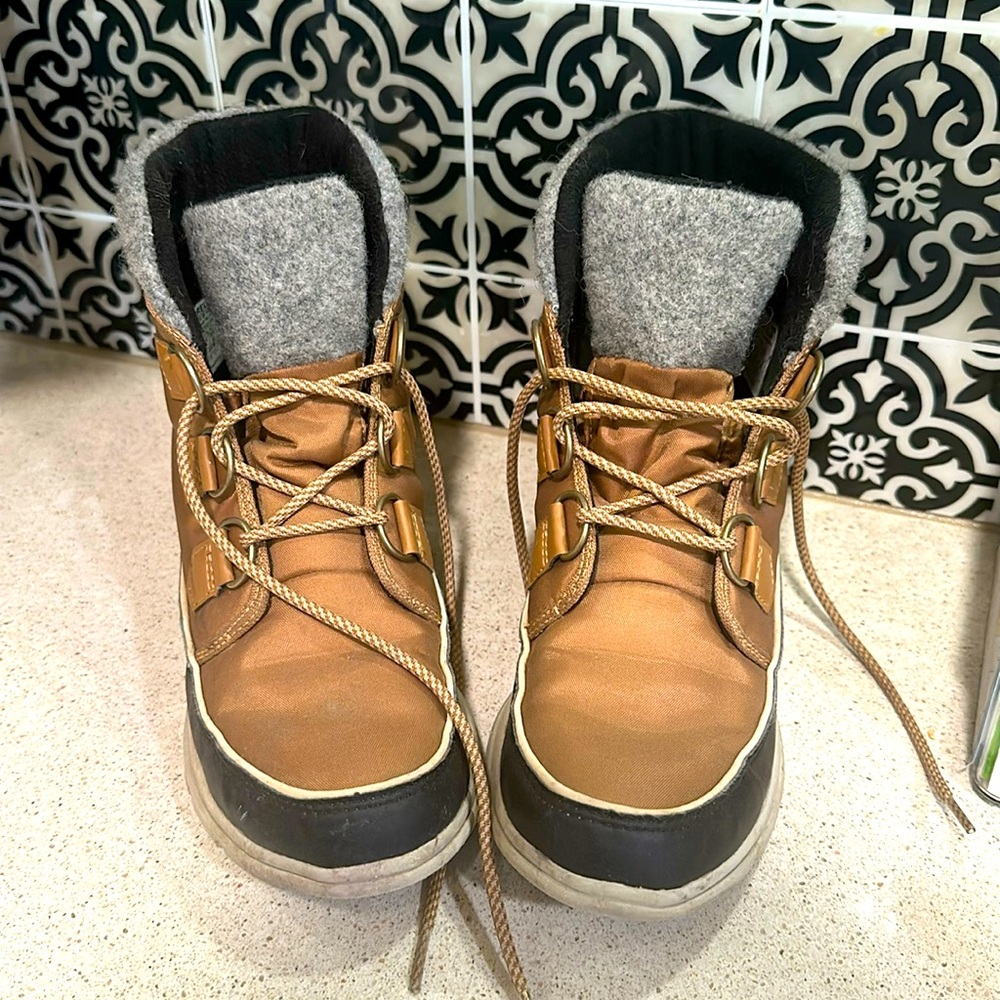 Sorel Explorer Carnival